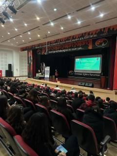 Evrensel Kolej